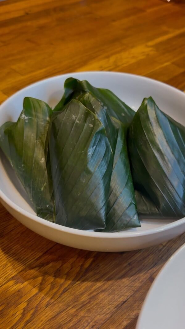 Moi moi leaves